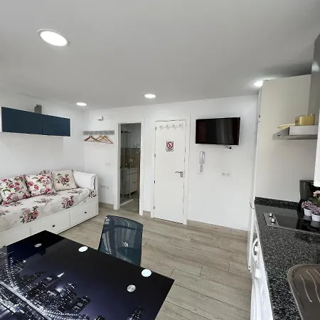 Cozy Studio Reina In Carihuela Carmen